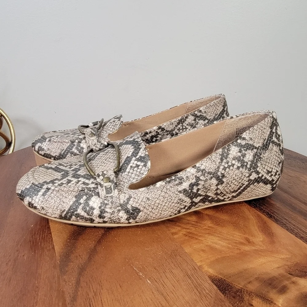 Baretraps Kellye Snakeskin Patterned Women's Loafers Size 8.5